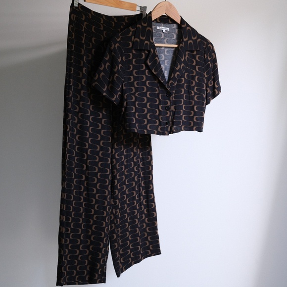 Reformation Noah two piece set - Picture 3 of 6